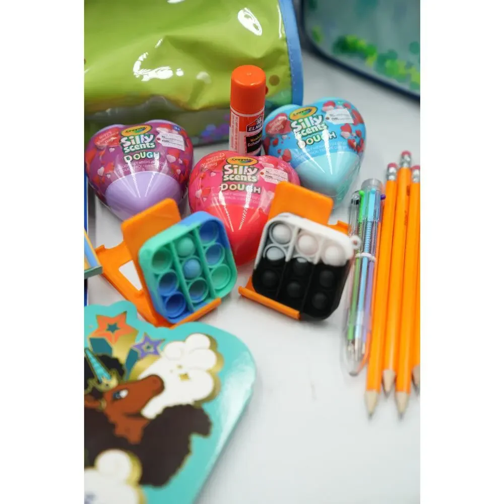 Back-to-School Splash Bundle - All in Motion + Shark Lunchbox Edition‎